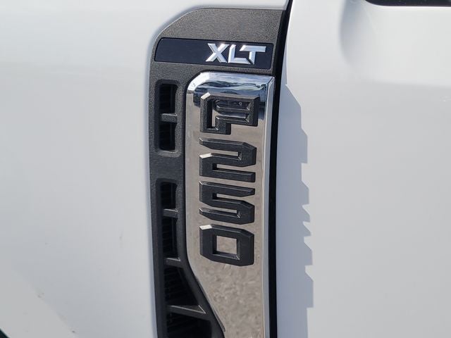 2026 Ford F-250SD XLT 4WD SUPER CAB