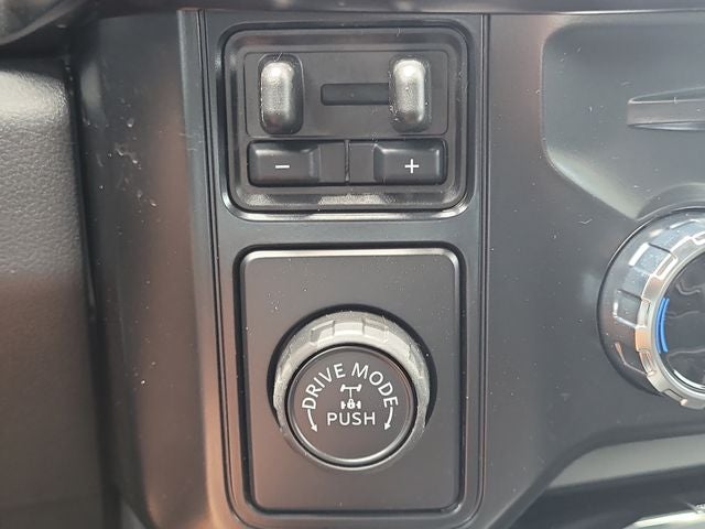 2026 Ford F-250SD Lariat 2WD CREW CAB