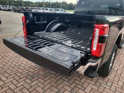 2026 Ford F-250SD Lariat 4WD CREW CAB