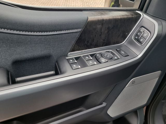 2026 Ford F-250SD Lariat 4WD CREW CAB