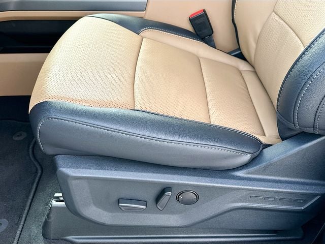 2026 Ford F-250SD Lariat 4WD CREW CAB