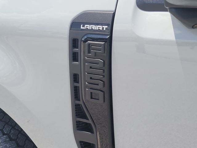 2026 Ford F-250SD Lariat 4WD CREW CAB