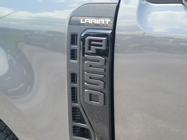2026 Ford F-250SD Lariat 4WD CREW CAB