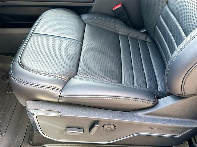 2026 Ford F-250SD Platinum 4WD CREW CAB