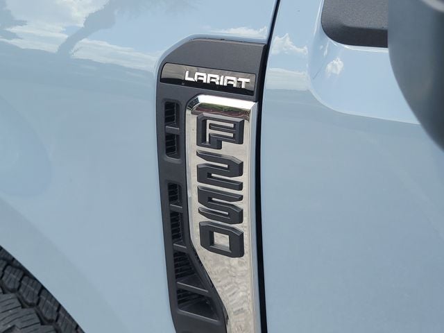 2026 Ford F-250SD Lariat 4WD CREW CAB