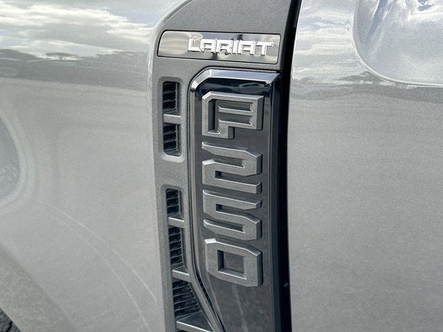 2026 Ford F-250SD Lariat 4WD CREW CAB