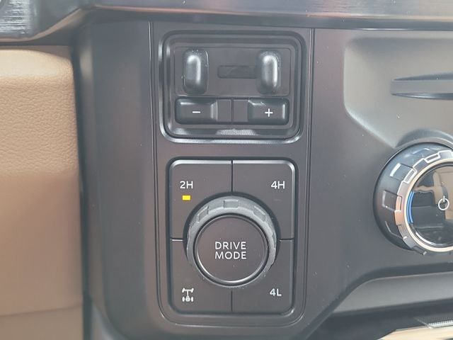 2026 Ford F-250SD Lariat 4WD CREW CAB