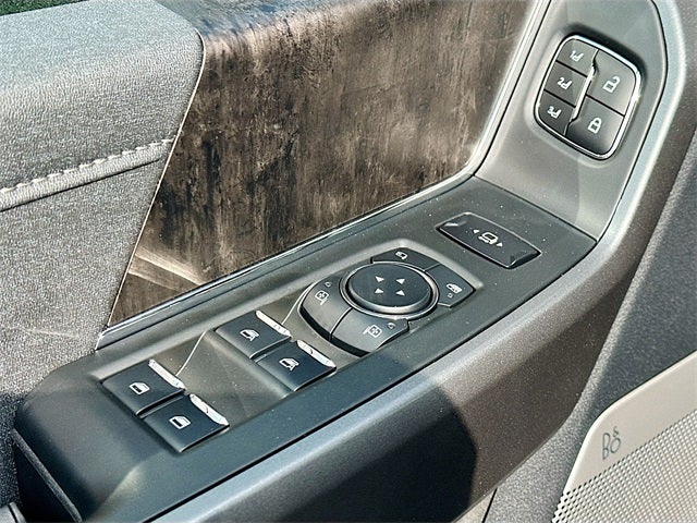 2026 Ford F-250SD Lariat 4WD CREW CAB