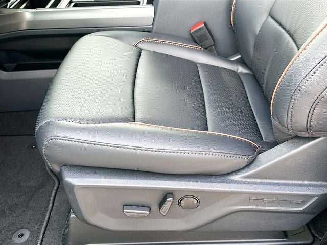 2026 Ford F-250SD Lariat 4WD CREW CAB