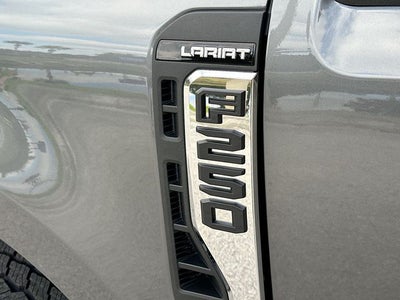 2026 Ford F-250SD Lariat 4WD CREW CAB