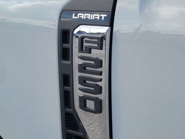 2026 Ford F-250SD Lariat 4WD CREW CAB