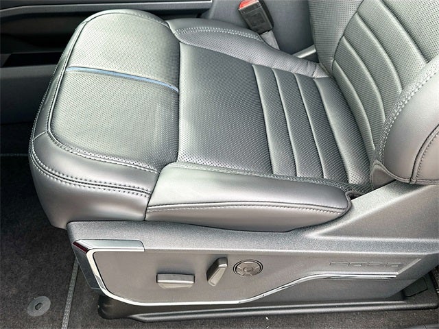 2026 Ford F-250SD Platinum 4WD CREW CAB