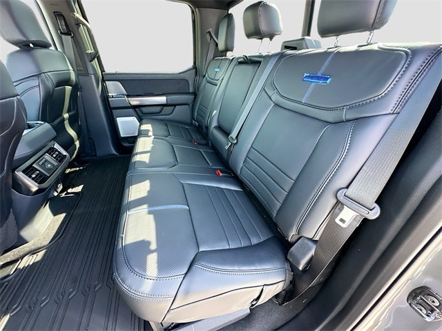 2026 Ford F-250SD Platinum 4WD CREW CAB