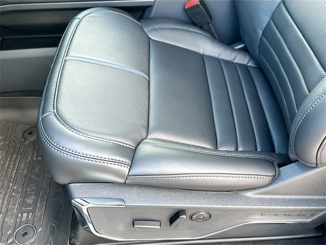 2026 Ford F-250SD Platinum 4WD CREW CAB