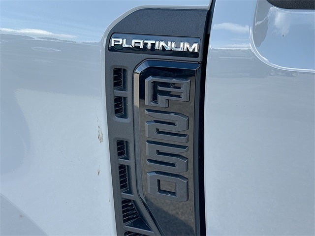 2026 Ford F-250SD Platinum 4WD CREW CAB