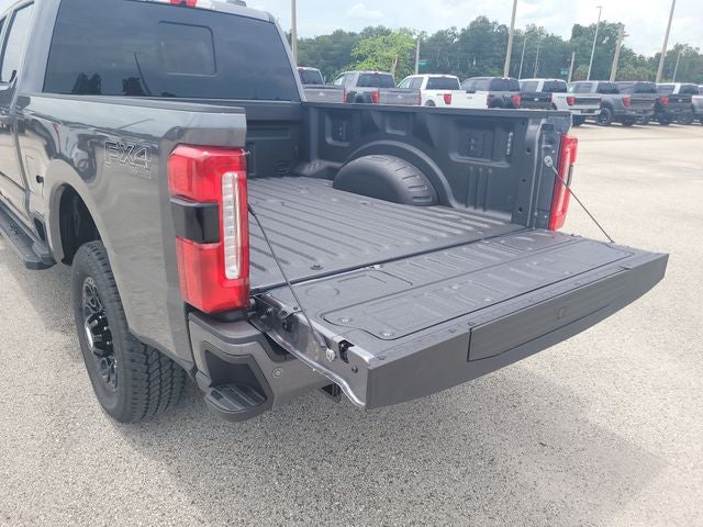2026 Ford F-250SD Lariat 4WD CREW CAB