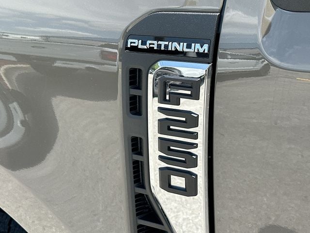 2026 Ford F-250SD Platinum 4WD CREW CAB