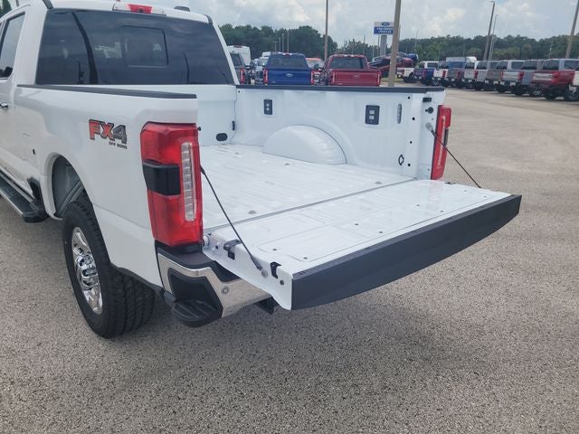 2026 Ford F-250SD Lariat 4WD CREW CAB