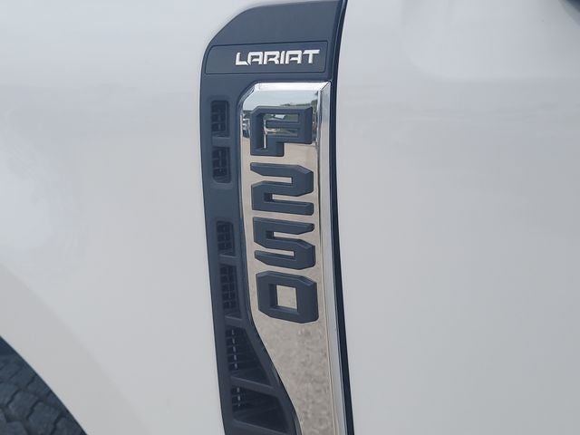 2026 Ford F-250SD Lariat 4WD CREW CAB