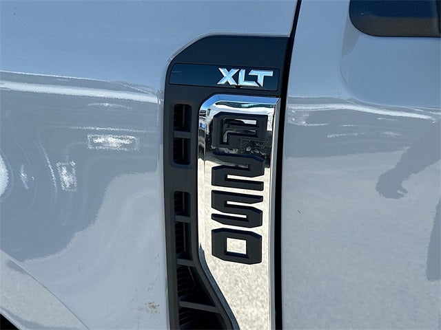 2026 Ford F-250SD XLT 4WD CREW CAB