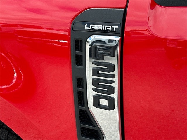 2026 Ford F-250SD Lariat 4WD CREW CAB