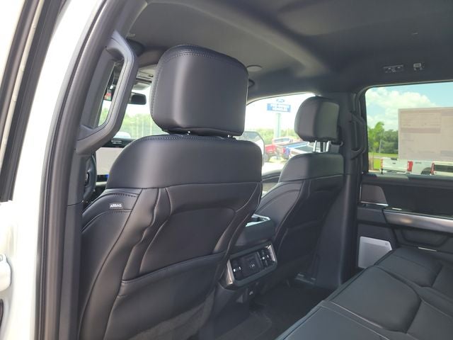 2026 Ford F-250SD Platinum 4WD CREW CAB