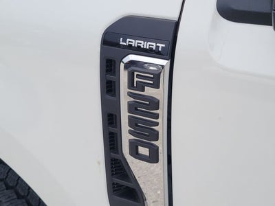 2026 Ford F-250SD Lariat 4WD CREW CAB