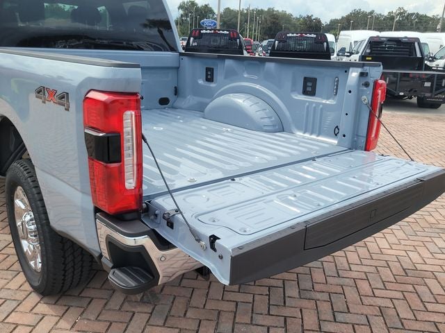 2026 Ford F-250SD Lariat 4WD CREW CAB