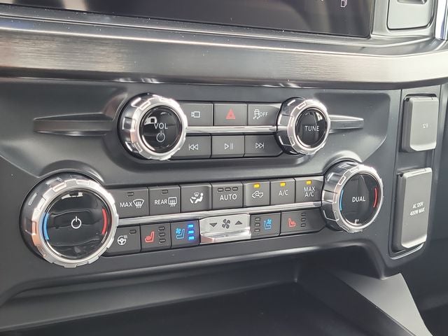 2026 Ford F-250SD Lariat 4WD CREW CAB