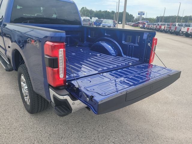 2026 Ford F-250SD Lariat 4WD CREW CAB