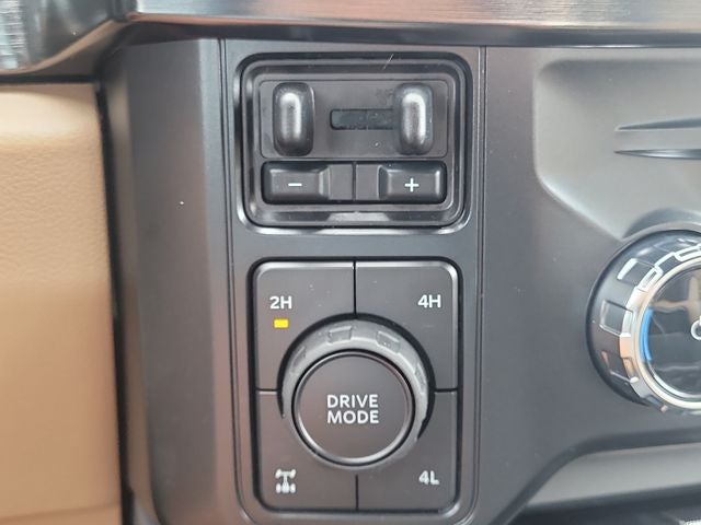2026 Ford F-250SD Lariat 4WD CREW CAB