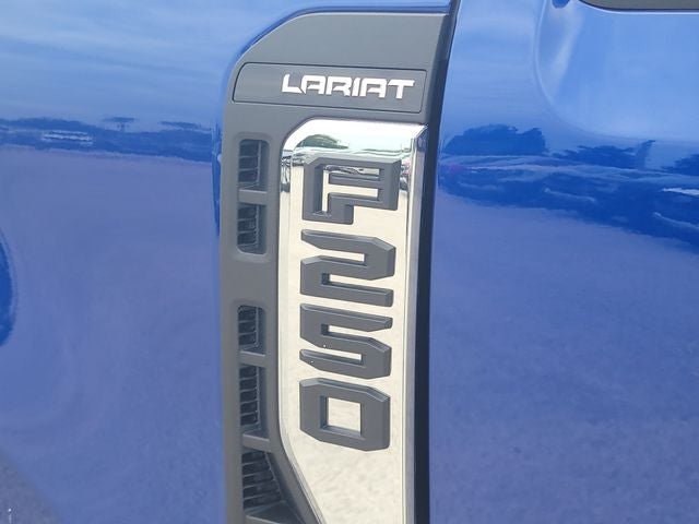 2026 Ford F-250SD Lariat 4WD CREW CAB