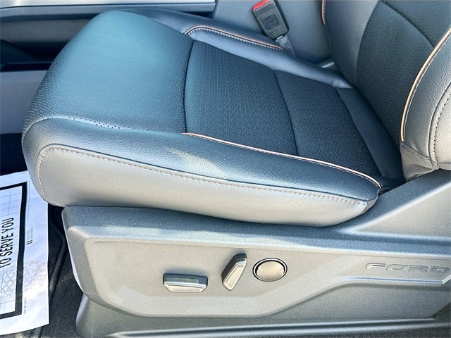 2026 Ford F-250SD Lariat 4WD CREW CAB LIFTED / WHEELS & TIRES