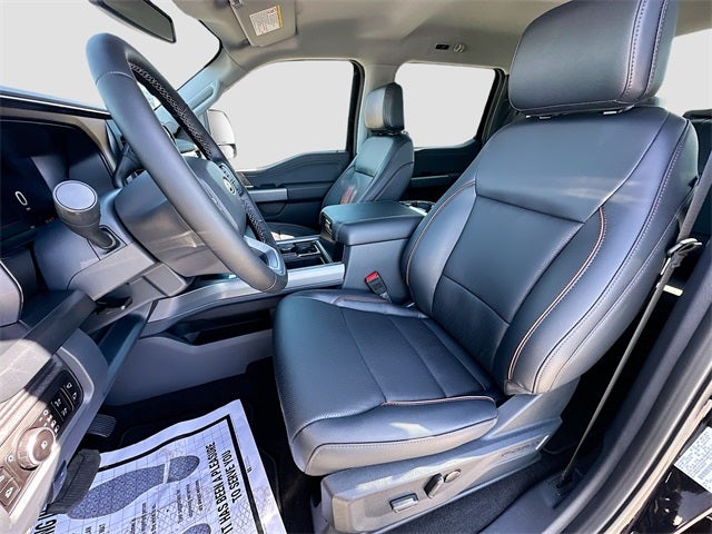 2026 Ford F-250SD Lariat 4WD CREW CAB LIFTED / WHEELS & TIRES