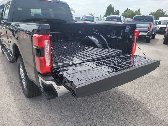 2026 Ford F-250SD Lariat 4WD CREW CAB