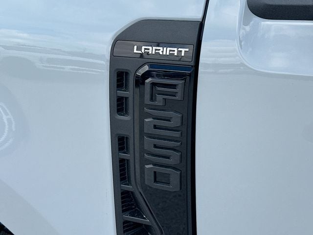 2026 Ford F-250SD Lariat 4WD CREW CAB