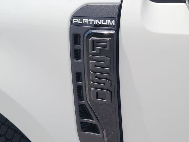 2026 Ford F-250SD Platinum 4WD CREW CAB