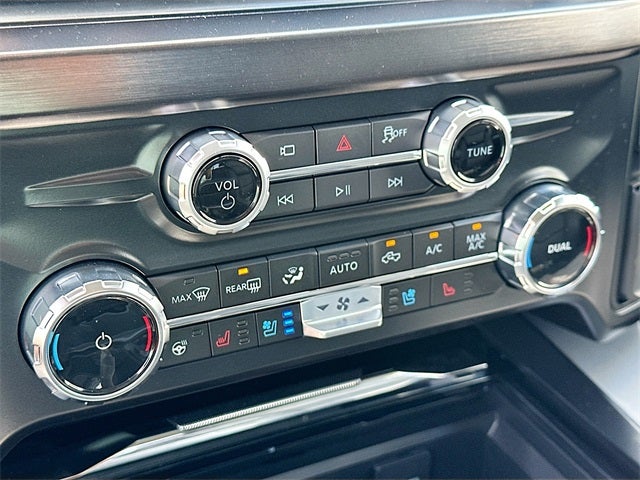 2026 Ford F-250SD Lariat 4WD CREW CAB