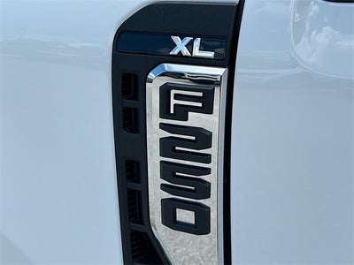 2025 Ford F-250SD XL 4WD CREW CAB