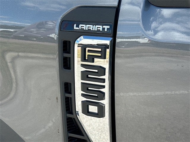 2026 Ford F-250SD Lariat 4WD CREW CAB