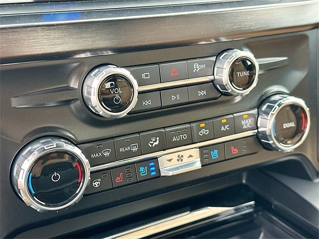 2026 Ford F-350SD Lariat 2WD CREW CAB