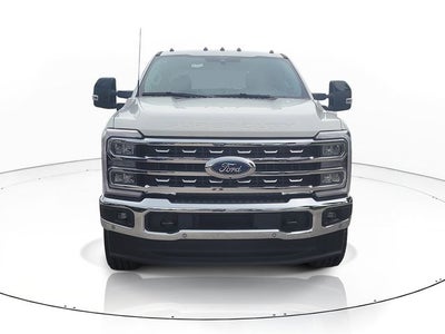 2025 Ford F-350SD Lariat 4WD CREW CAB