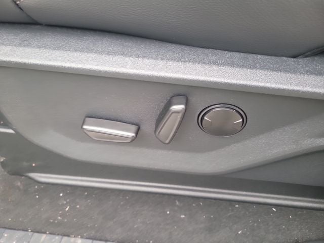 2025 Ford F-350SD Lariat 4WD CREW CAB