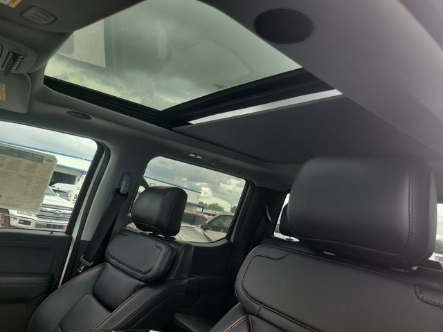 2025 Ford F-350SD Lariat 4WD CREW CAB