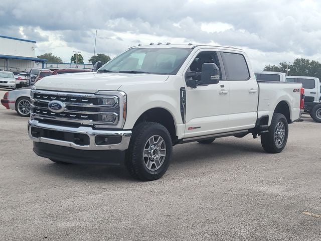2025 Ford F-350SD Lariat 4WD CREW CAB