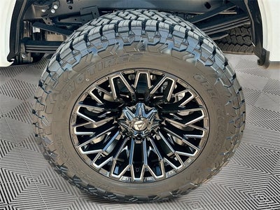 2025 Ford F-350SD Lariat 4WD CREW CAB LIFTED / WHEELS & TIRES