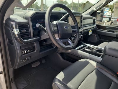2025 Ford F-350SD Lariat 4WD CREW CAB