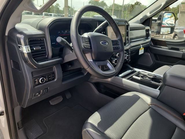 2025 Ford F-350SD Lariat 4WD CREW CAB