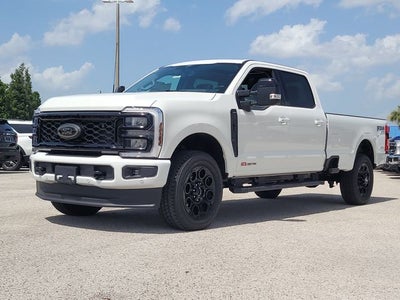 2025 Ford F-350SD Lariat 4WD CREW CAB