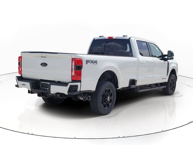 2025 Ford F-350SD Lariat 4WD CREW CAB